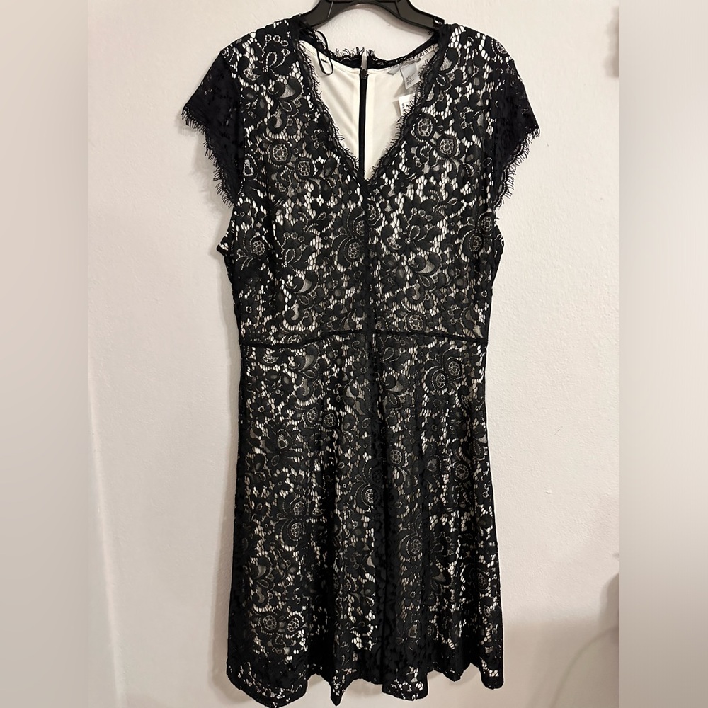 H&M A-line dreess in black lace and nude underlay